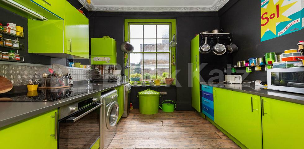 2 bed split level period conversion in the heart of Camden full of character  Camden Road, Camden